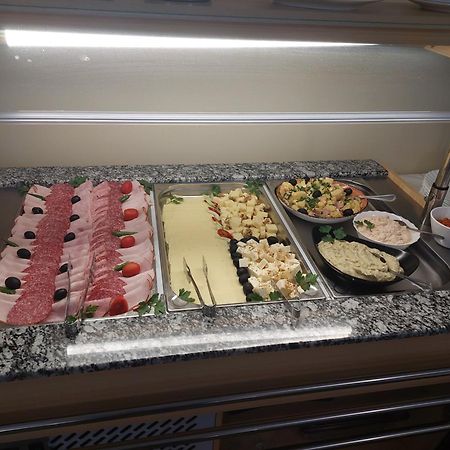 Hotel Pacific 티미쇼아라 외부 사진