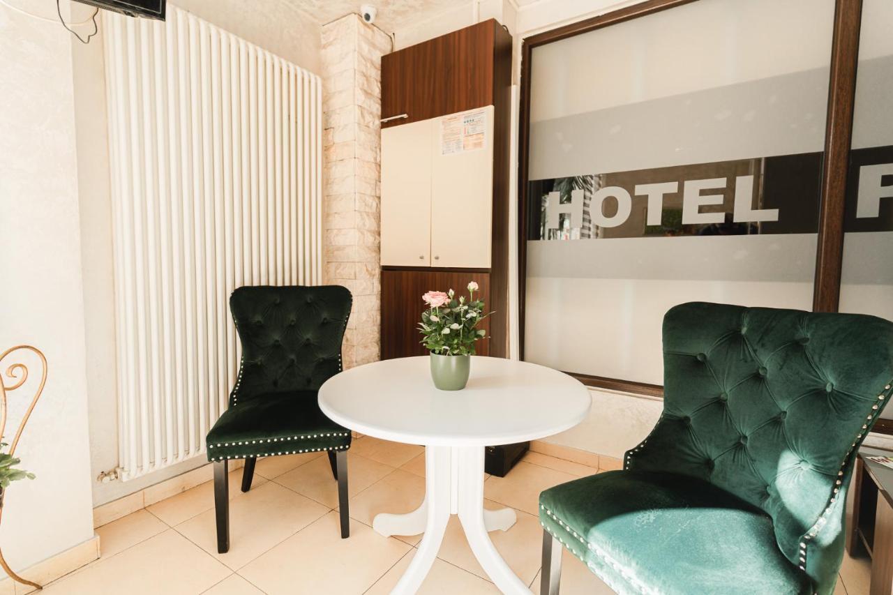 Hotel Pacific 티미쇼아라 외부 사진